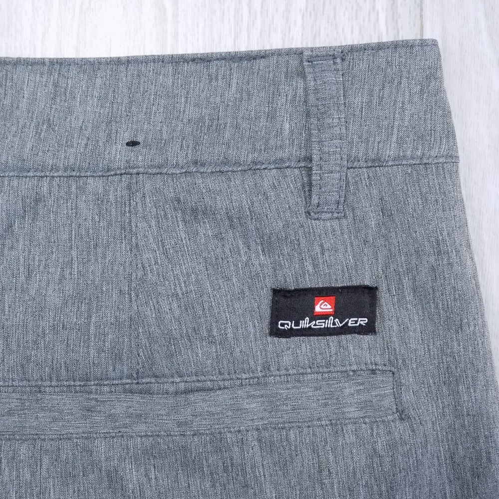 Quiksilver Hybrid Shorts Mens 34 Grey Heathered Stretch EUC